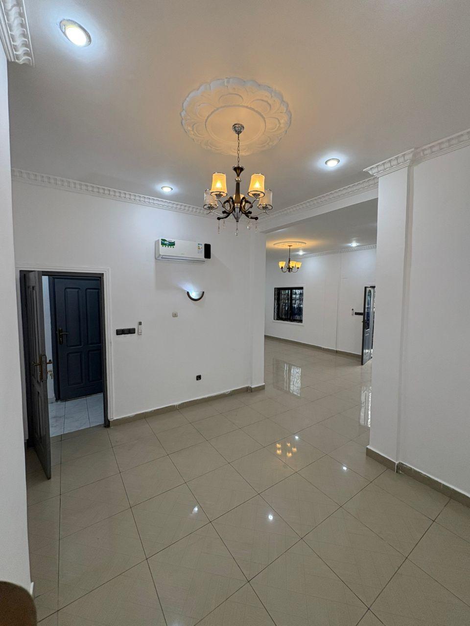 Appartement à louer à Ouenzé – 3 chambres – Référence Lénine Madoukou (Brazzaville) à Brazzaville