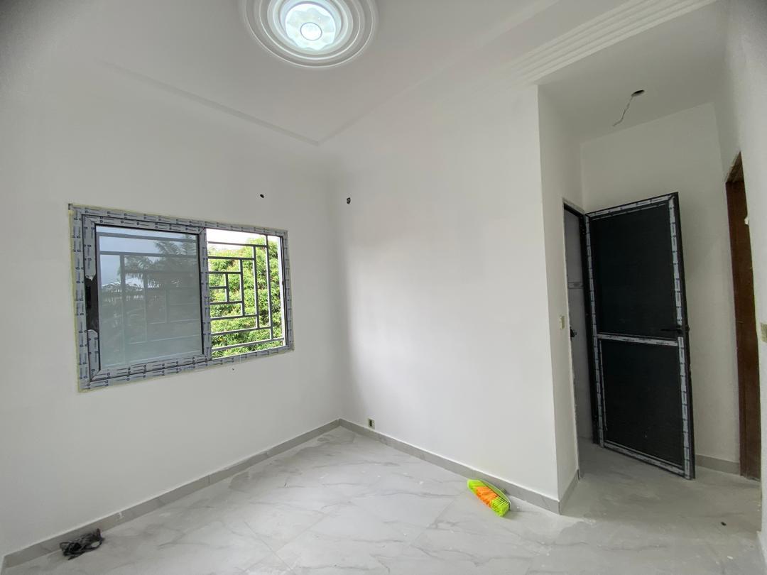 Appartement Neuf à Louer à Brazzaville : 3 Pièces au Plateau des 15 Ans