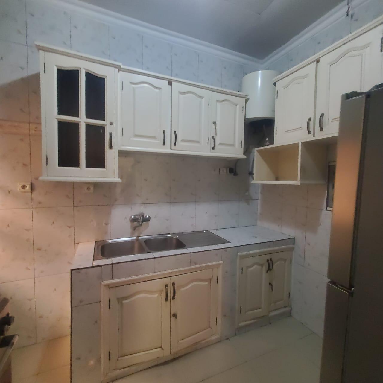 Maison moderne de 400 m² à vendre  à Brazzaville – Moukondo