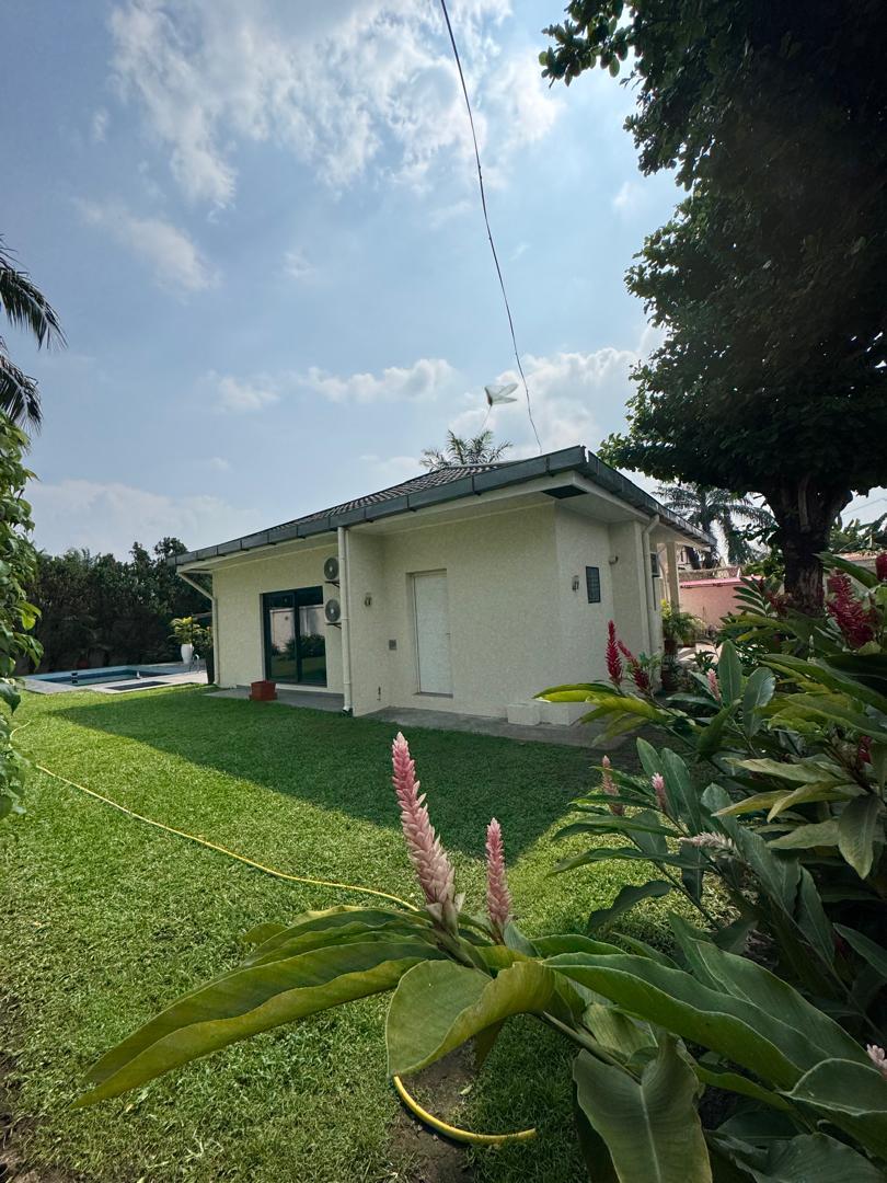 Brazzaville : Deux villas modernes à vendre ou à louer (Proche Centre-Ville & Lycée Français)
