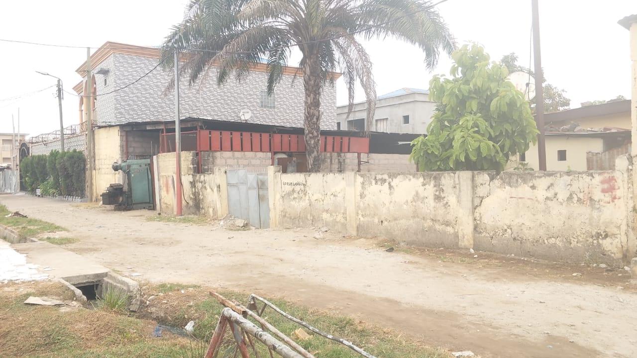 Brazzaville – Moungali : Terrain de 360 m² à vendre (Proche Avenue de la Paix)